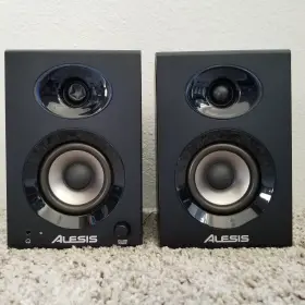 Alesis 694318022719 Elevate 3 Powered Desktop Bookshelf Speakers 5 Inch X 7-1/2 6