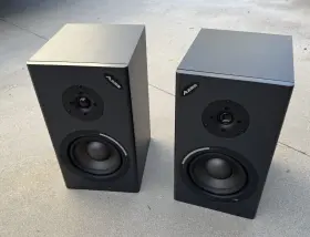 20230918 Alesis H.2 C/20230918/df.11 Monitor One Mk2 Passive Reference Speakers Black Pair Tested