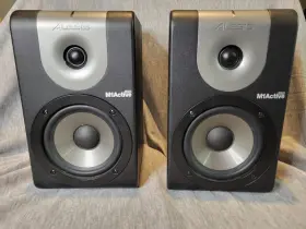 M1active Alesis M1 Active 520 2-way Stereo Monitor Speaker System Bass Density Control