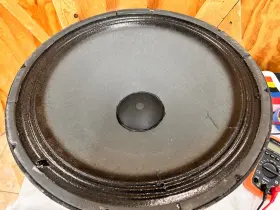 4633646 Ampeg Custom C18n 5w-2 18 Inch 8 Ohm Speaker - Needs Recone