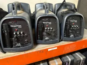Pb35w Anchor Megavox Pro Mega-6000 With Charger And Covers