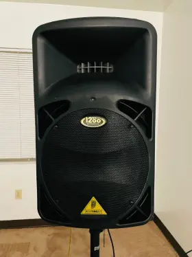 B812neo Behringer Berhinger Eurolive 1200 Watt Powered Speaker With Pyle Stand