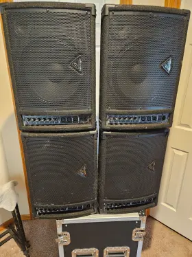 F1220d Behringer Eurolive 250w 12 Inch Active Floor Monitor