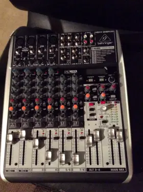 Qx1204usb Behringer Xenyx Mixer With Usb And Effects...mint Open Box