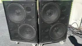 Sbs25 Community Lot Of 4 Dual 15 Inch High Excursion Subwoofers With Casters And Covers