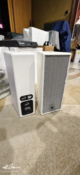 Vr62 Eaw Pair - 250w Commercial Compact Two-way Speaker