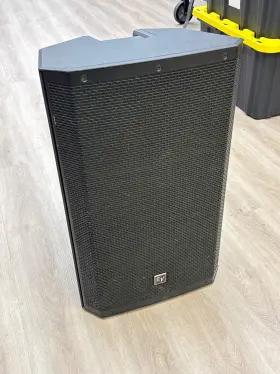 Zlx-15p-g1 Electro-voice Zlx-15p 15 Inch Two Way Powered Loudspeaker With Power Cable
