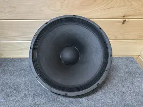 Jay6003 Eminence 67-8911 15 Inch Woofer Speaker Yamaha 15745 8 Ohms Nice