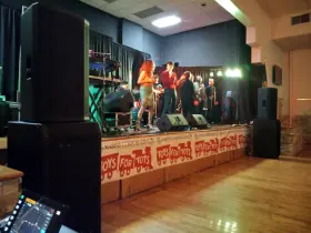 828p Jbl 2 Srx Subs