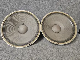 2205j Jbl Professional Pair - 16-ohm Low Frequency Woofers 2205j Jbl Professional Pair - 16-ohm Low Frequency Woofers