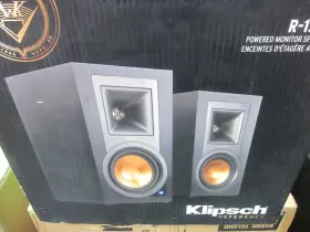 R-15pm Klipsch Reference Powered Speakers Bluetooth Aux R-15 Bookshelf No Remote