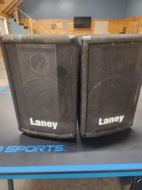 Cpc10 Laney Two Powered Monitors