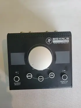 2047810000 Mackie Big Knob Passive 2x2 Studio Monitor Controller