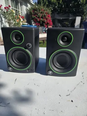 Mackie 613826592804 Pair Cr3 Powered Studio Monitors Speakers With Tone Control