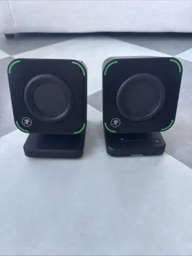 Cr2-x-cube Mackie Cr2-x Compact Desktop Speakers
