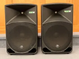 Thump15a Mackie 15 Inch Powered Speakers