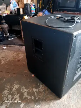 Thump18s Mackie 1200w 18 Inch Powered Subwoofer Pickup Only