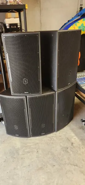 112-96n Mccauley Sound System - Pa Speakers 3 Tops 2 Subs