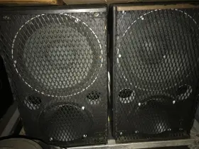 2-meyer Meyer Sound Um-1a Ultra Monitors And M-1a Processor With Road-case