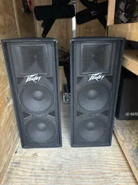 Pv215 Peavey 886830535734 2-way 700w Dual 15in Pa Full Range Speakers