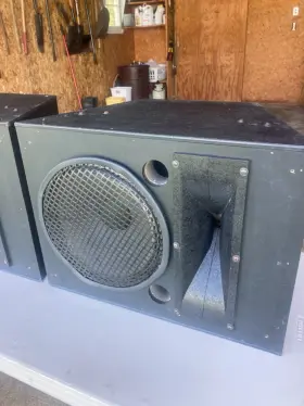 Hv1200 Peavey 2 Vintage Two-way Sound System Speakers 150-watts Excellent