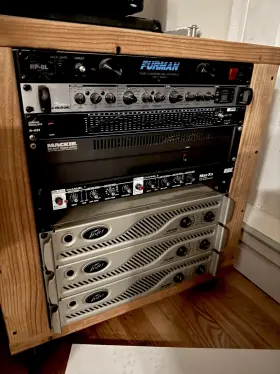 Sp4ti Peavey Pa Sound System No Board Have A Small 8 Mic Capable Berringer. Piece Out Avail