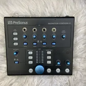 A012105 Presonus Monitor Station V2