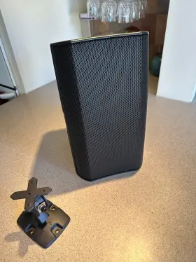 Ad-6t Qsc Surface Mount 2-way Loudspeaker Black With X-mount