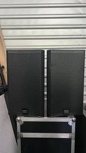 E12-bk Qsc Pair E12 12 Inch Two-way 400w Passive Loudspeakers Excellent Condition Black