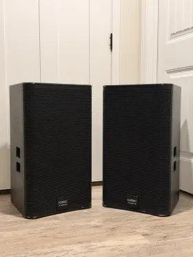 E15-bk Qsc E15 Pa Speakers Pair 75 Axisymmetric 8 500w Wired Black Speakon Input