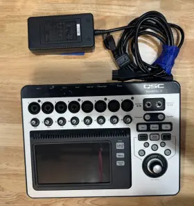 Touchmix8 Qsc Touchmix 8 14-channel Compact Digital Mixer