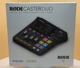 Rode 698813010646 R De Rodecaster Duo Integrated Audio Production Studio Rc New