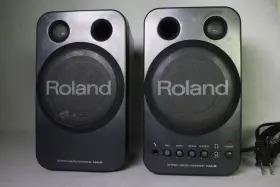 Ma-8b Roland Active Powered Stereo Micro Monitor Speakers - Black 8w Classic
