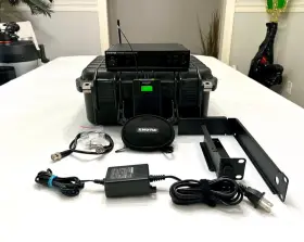 P3tra215cl Shure Psm300 Stereo Personal Monitor System With Iem G20 488-512 Mhz - Se215 E