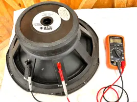 Tef-15 Trace Elliot 200 Watt 8 Ohm 15 Inch Speaker - Measures 6.1 Working