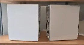 Yamaha 197881154226 Hs4 4.5 Inch White Powered Studio Monitors Pair