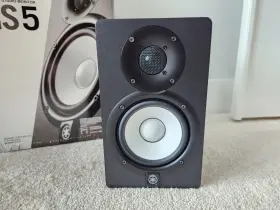 Yamaha 197881223960 Hs5 5 Inch Powered Studio Monitor Each