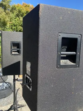 C115v Yamaha Pair Speakers Used