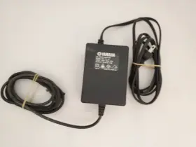 We524200 Yamaha Pa30 Ac Adaptor For Mg Series Mixers