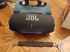 Jbl Xtreme 4 Portable Waterproof Bluetooth Speaker W/cover - Black Used. Price: $239.99.